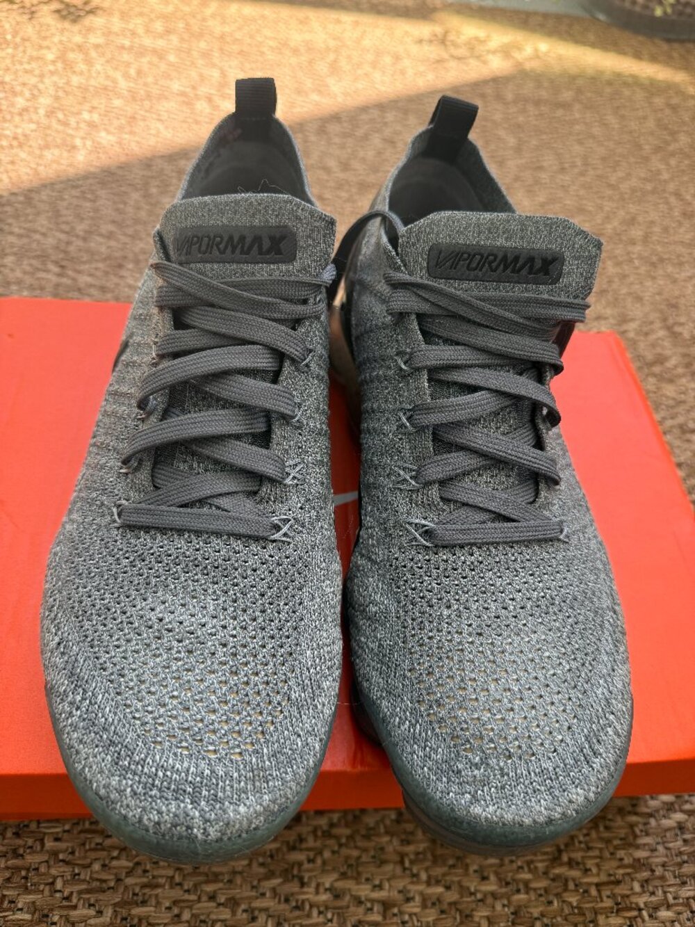 Nike Air VaporMax Flyknit 2 trainers In Dark Grey